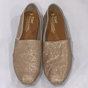 Gold Glitter Toms 8